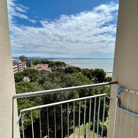 Insulae Apartment