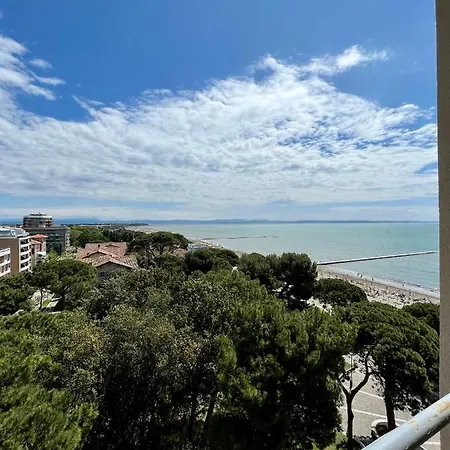 Apartment Insulae *