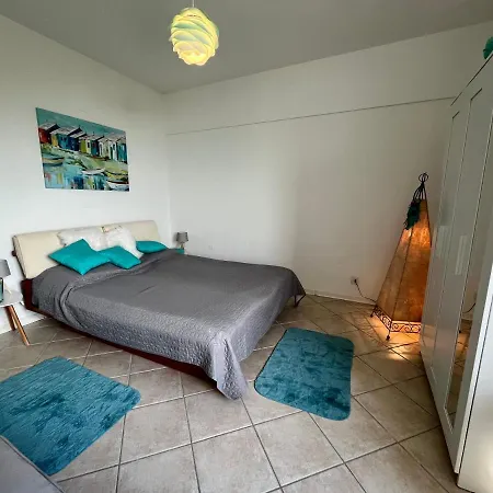 Insulae Apartment *